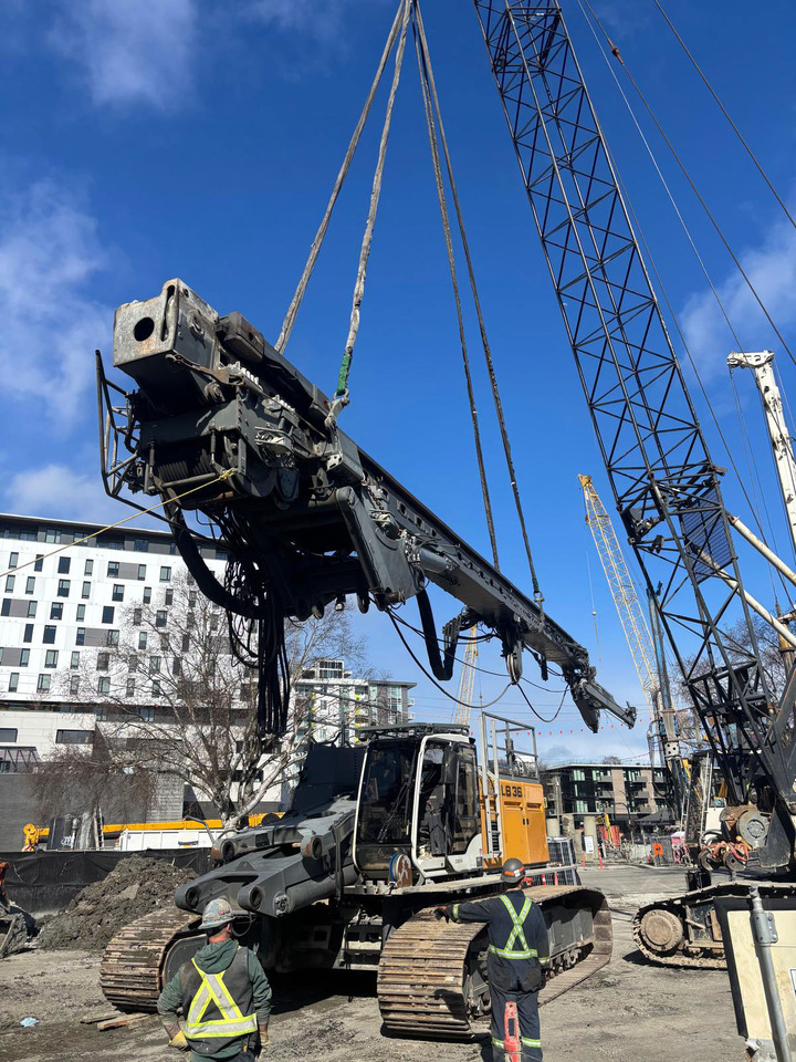 Liebherr LB36 - آلة تلقيم: صورة 3 Liebherr LB36 - آلة تلقيم: صورة 3