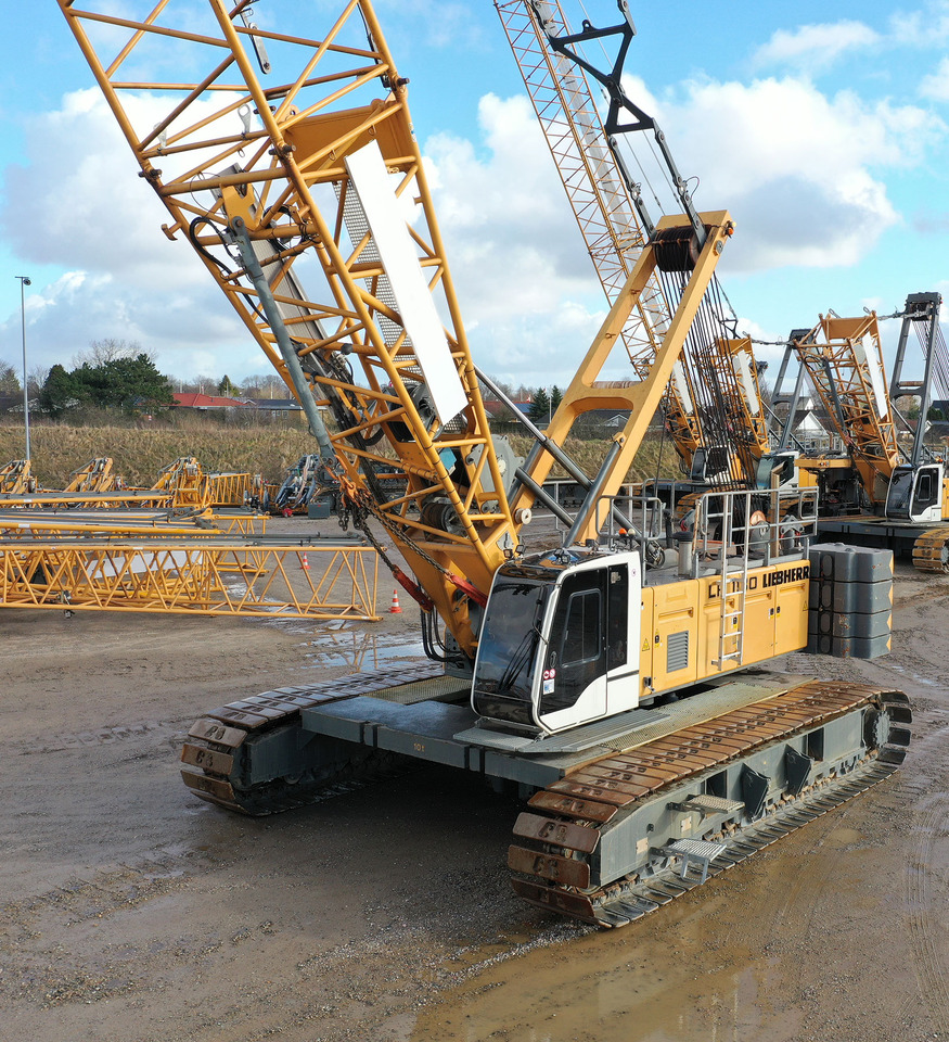 Liebherr LR 1130 - رافعة مجنزرة: صورة 1 Liebherr LR 1130 - رافعة مجنزرة: صورة 1