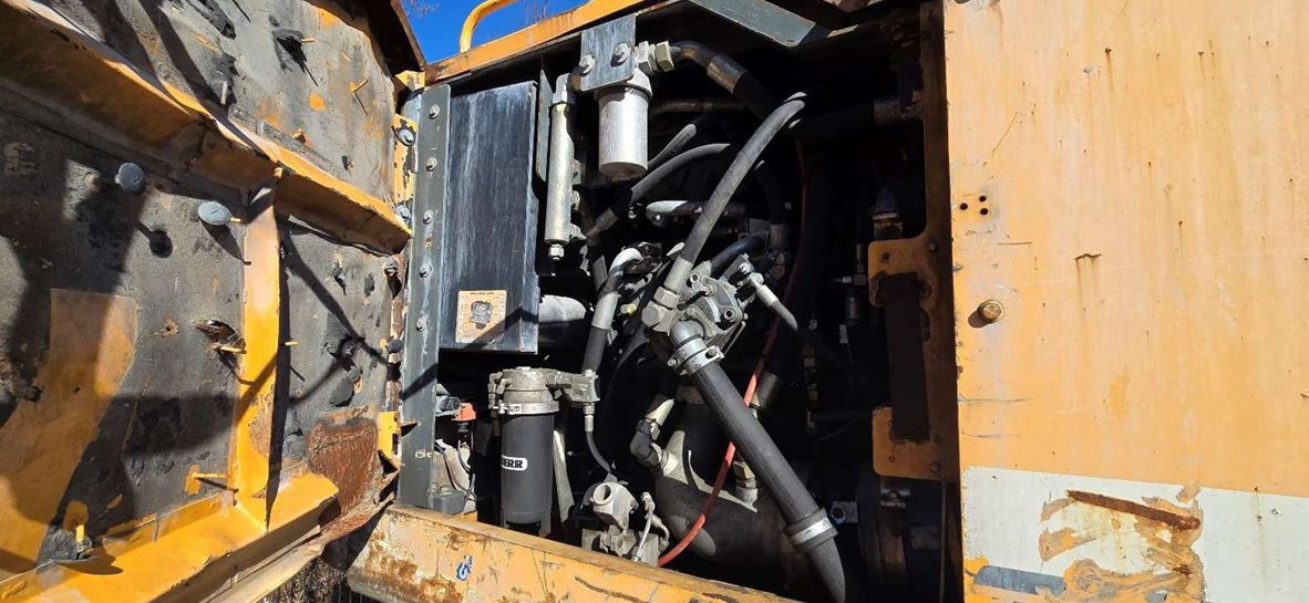 Liebherr R944C T Litronic - آلة التعدين: صورة 5 Liebherr R944C T Litronic - آلة التعدين: صورة 5