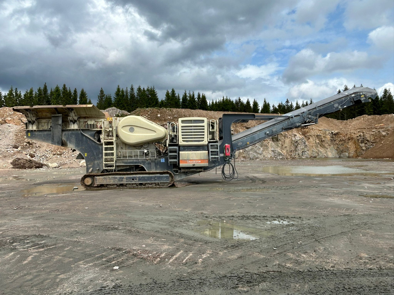 Metso LT120 - كسارة فكية: صورة 1 Metso LT120 - كسارة فكية: صورة 1