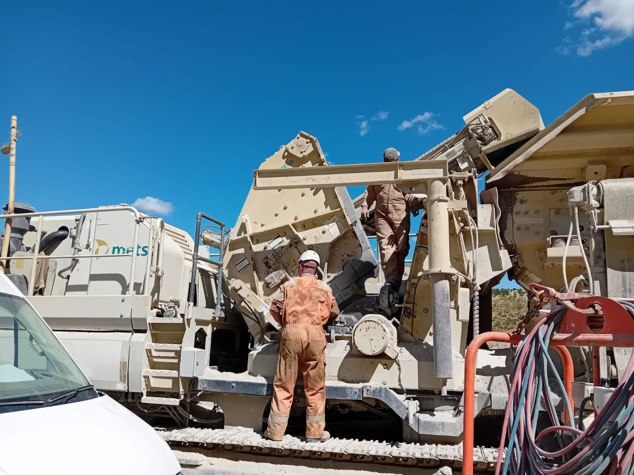 Metso LT1213S - كسارة التصادمية: صورة 3 Metso LT1213S - كسارة التصادمية: صورة 3
