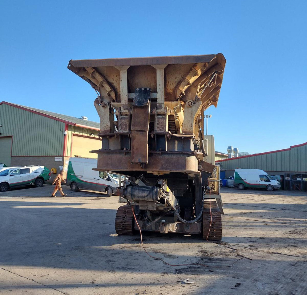 Metso LT1213 - كسارة التصادمية: صورة 5 Metso LT1213 - كسارة التصادمية: صورة 5