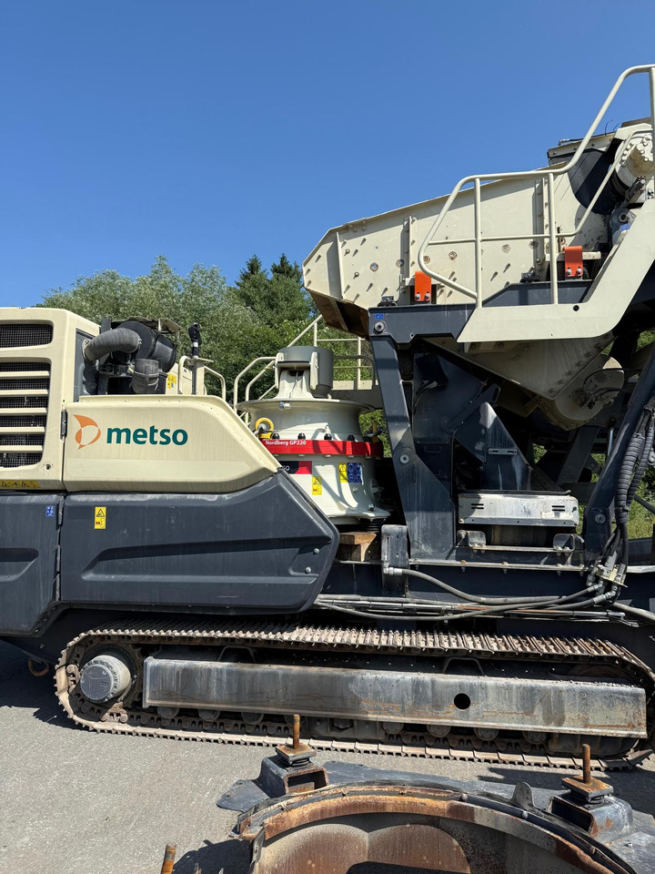 Metso LT220GP - كسارة مخرو: صورة 3 Metso LT220GP - كسارة مخرو: صورة 3