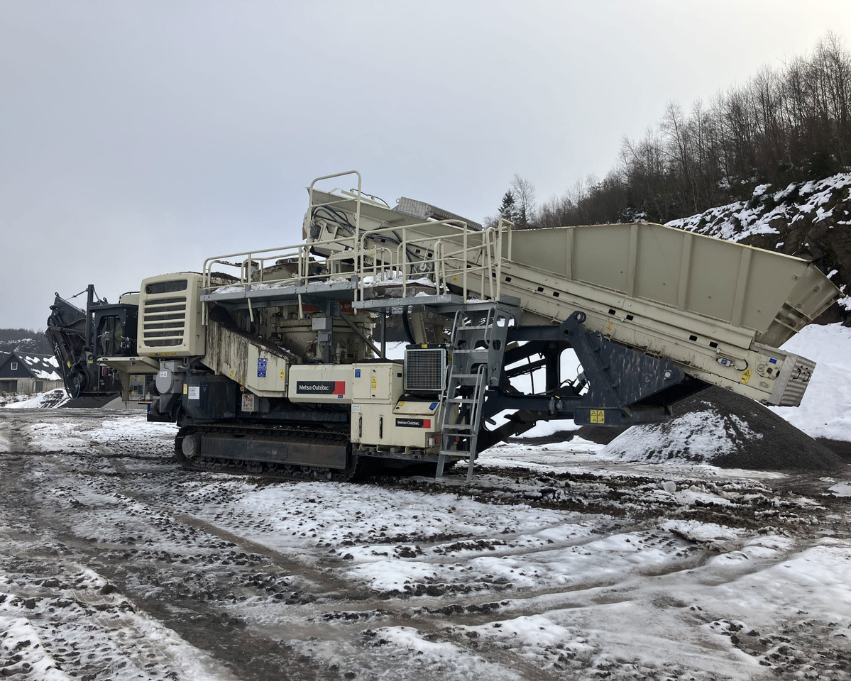 Metso LT300 HP - كسارة مخرو: صورة 1 Metso LT300 HP - كسارة مخرو: صورة 1