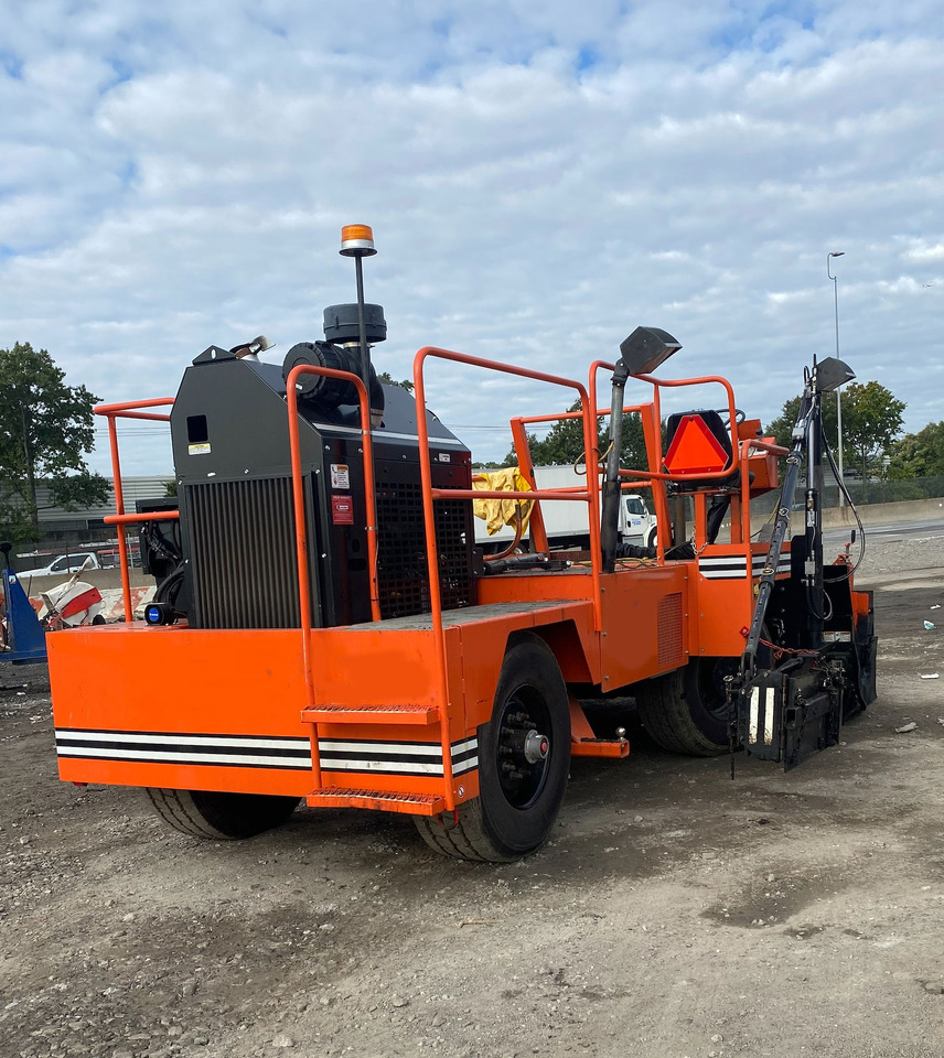 Midland SPD-10 - مدادة الأسفلت: صورة 5 Midland SPD-10 - مدادة الأسفلت: صورة 5