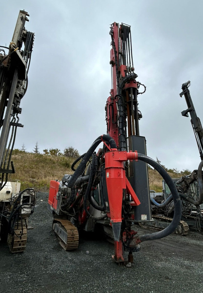 Sandvik DP1600i - برج الحفر: صورة 3 Sandvik DP1600i - برج الحفر: صورة 3