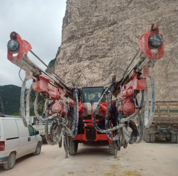Sandvik DT820-SC - آلة حفر موجهة: صورة 5 Sandvik DT820-SC - آلة حفر موجهة: صورة 5