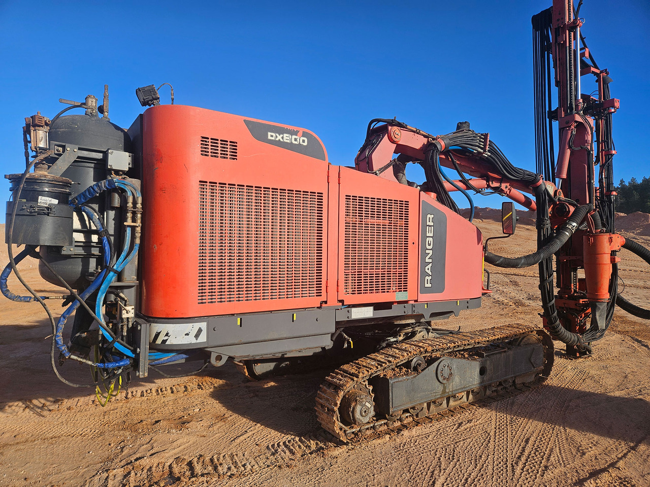 Sandvik DX800 - برج الحفر: صورة 4 Sandvik DX800 - برج الحفر: صورة 4