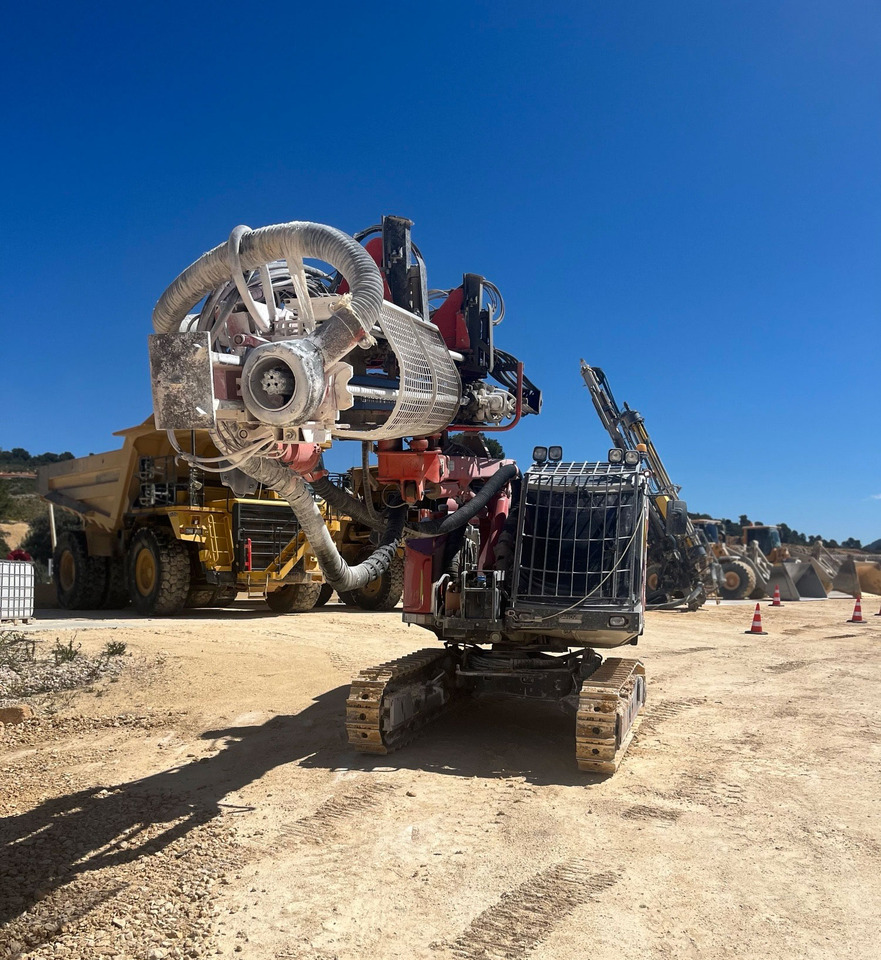 برج الحفر Sandvik DX800: صورة 7