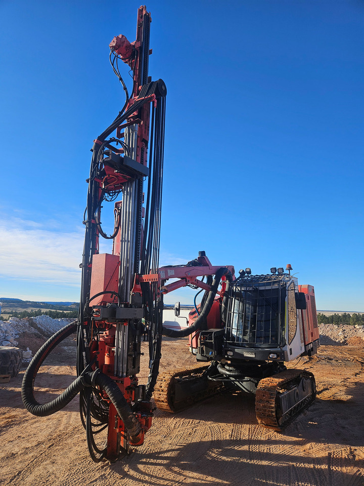 Sandvik DX800 - برج الحفر: صورة 3 Sandvik DX800 - برج الحفر: صورة 3