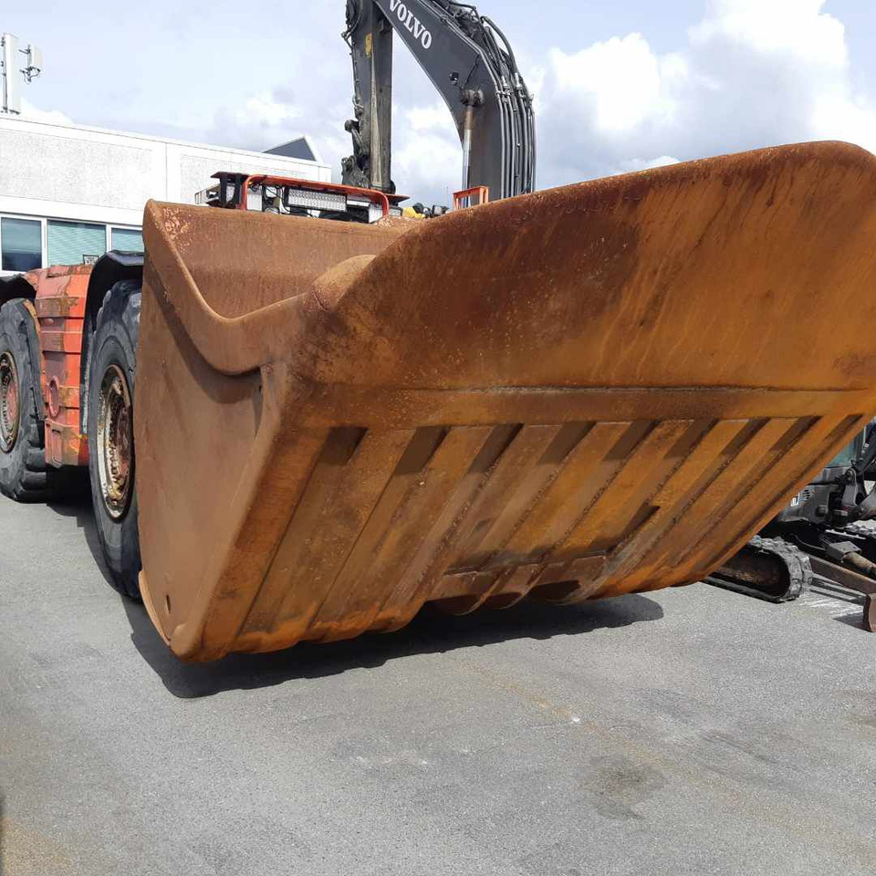 Sandvik LH517 - آلة التعدين: صورة 1 Sandvik LH517 - آلة التعدين: صورة 1
