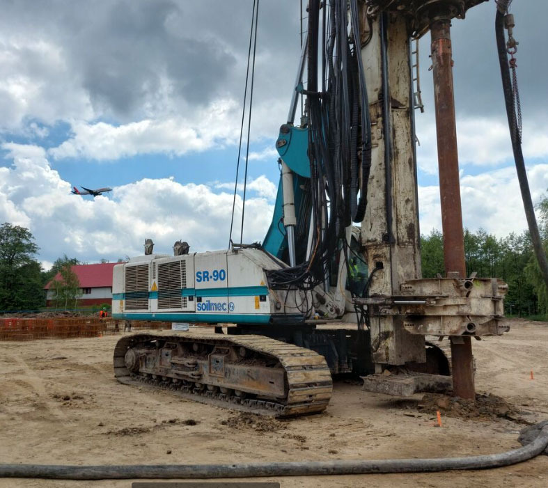 Soilmec SR-90 - آلة تلقيم: صورة 3 Soilmec SR-90 - آلة تلقيم: صورة 3