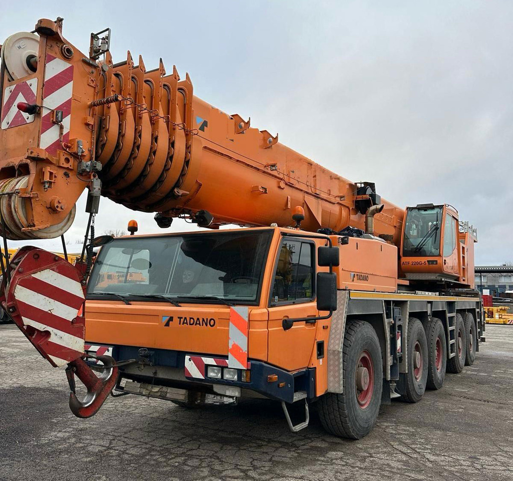 Tadano Faun ATF 220G-5 - موبايل كرين: صورة 2 Tadano Faun ATF 220G-5 - موبايل كرين: صورة 2