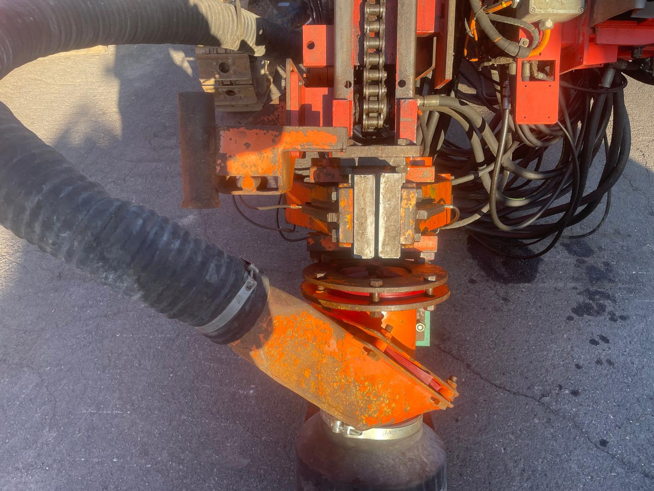 Tamrock Dino 560 - برج الحفر: صورة 5 Tamrock Dino 560 - برج الحفر: صورة 5