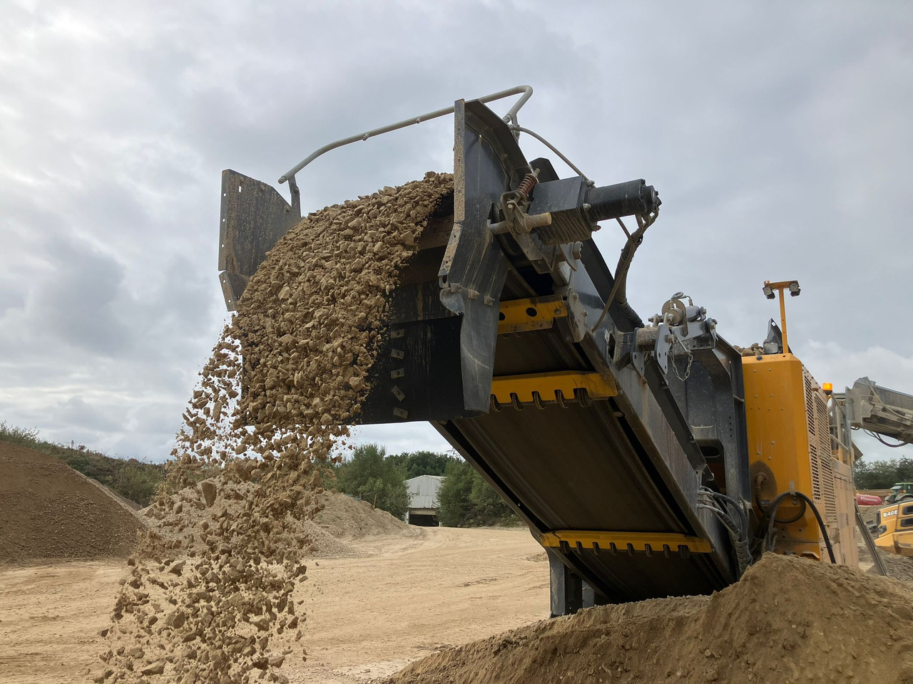 Tesab 200TC - كسارة مخرو: صورة 5 Tesab 200TC - كسارة مخرو: صورة 5