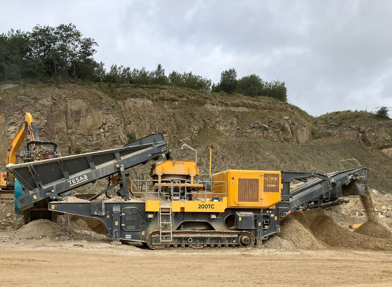 Tesab 200TC - كسارة مخرو: صورة 1 Tesab 200TC - كسارة مخرو: صورة 1