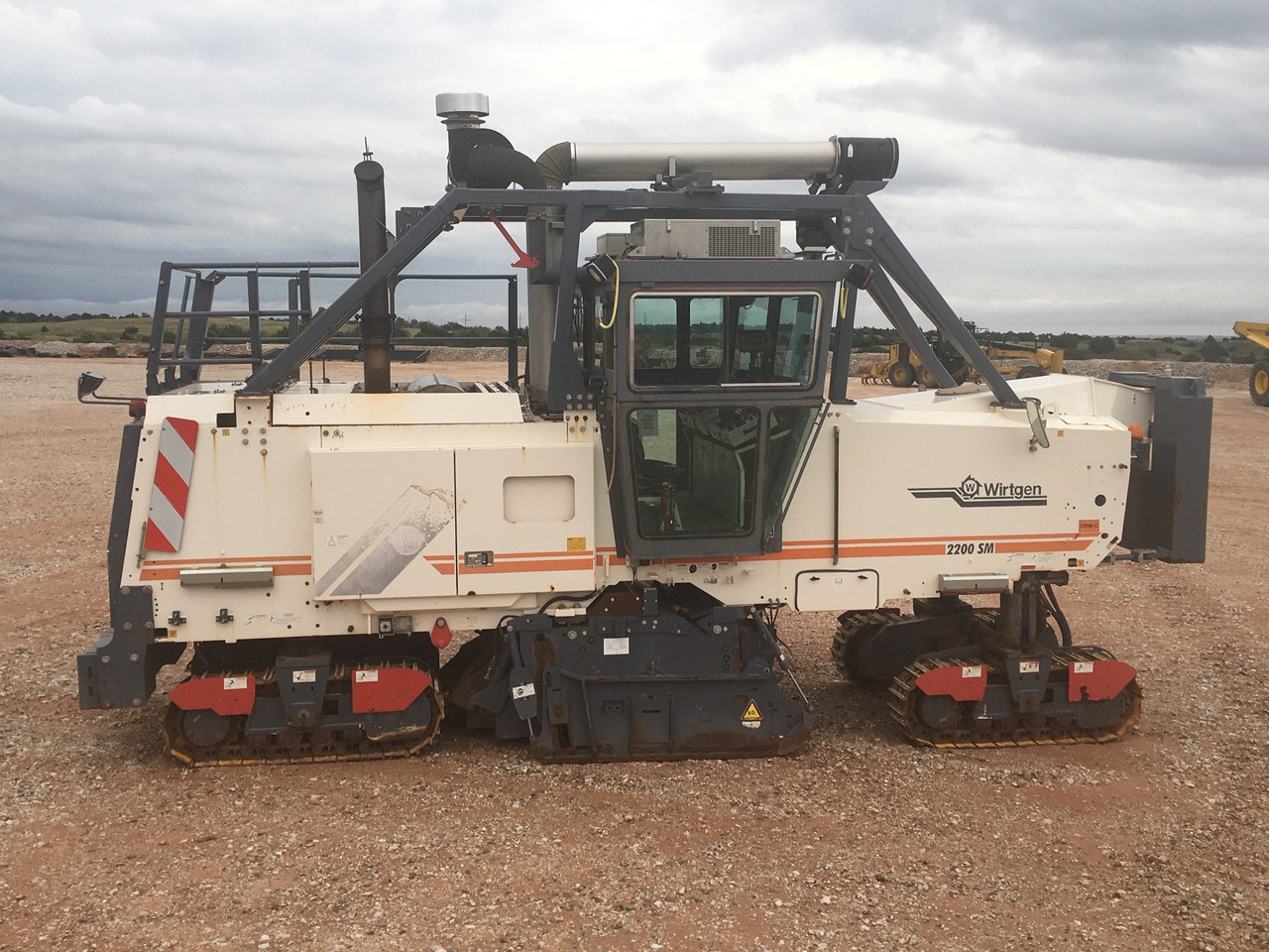 Wirtgen 2200 SM - قشاطة أسفلت: صورة 2 Wirtgen 2200 SM - قشاطة أسفلت: صورة 2