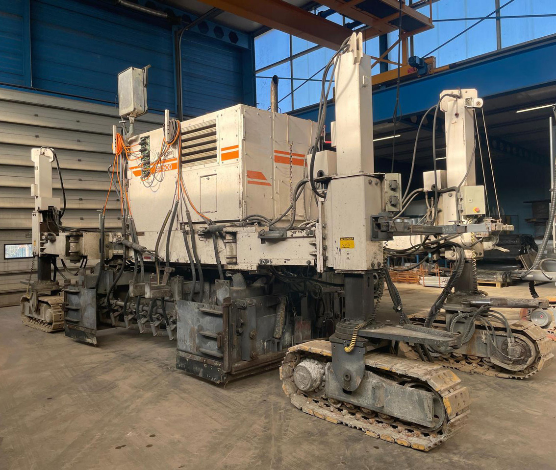 Wirtgen SP 500 - مدادة الأسفلت: صورة 4 Wirtgen SP 500 - مدادة الأسفلت: صورة 4