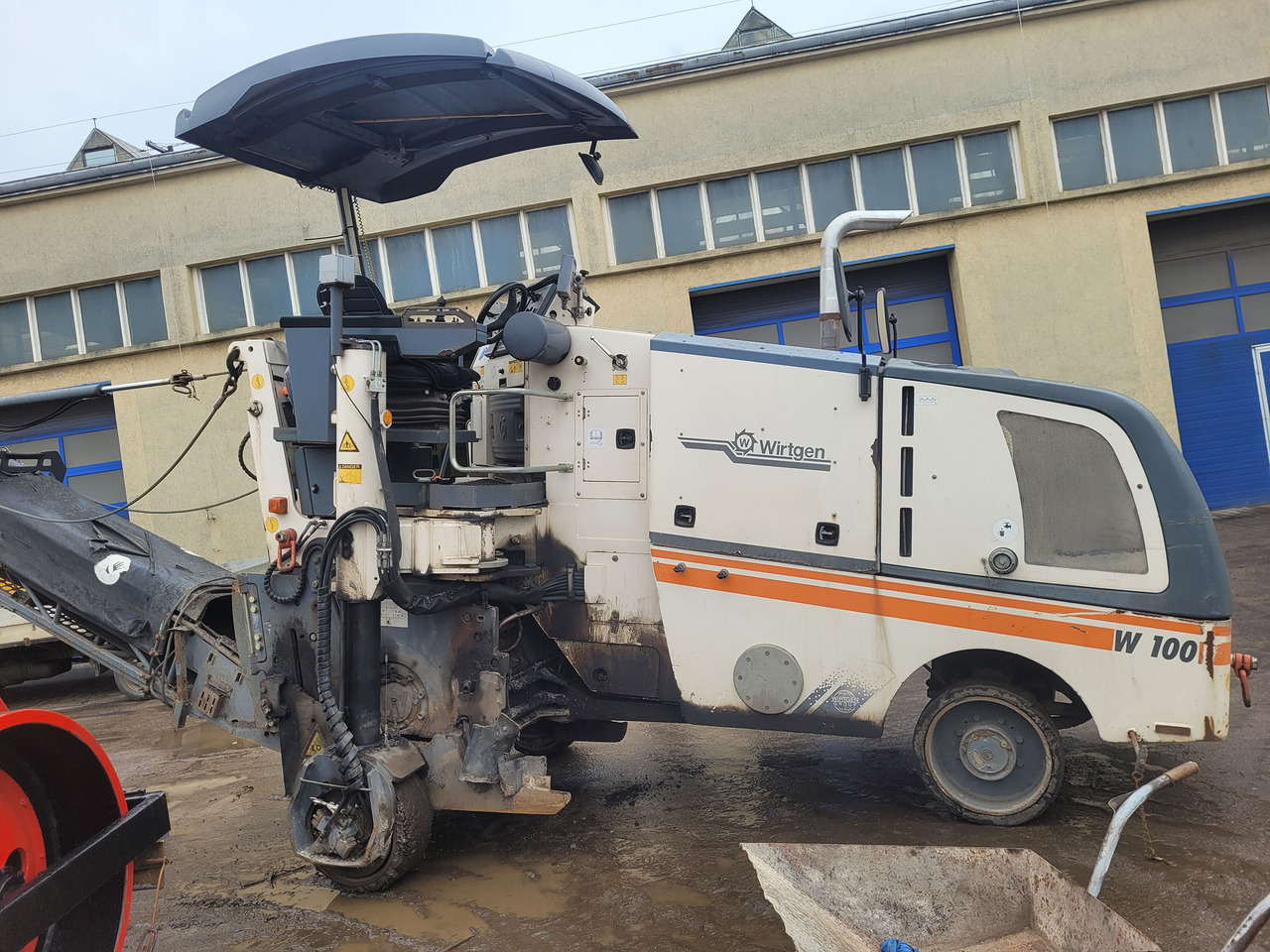 Wirtgen W 100 - قشاطة أسفلت: صورة 1 Wirtgen W 100 - قشاطة أسفلت: صورة 1