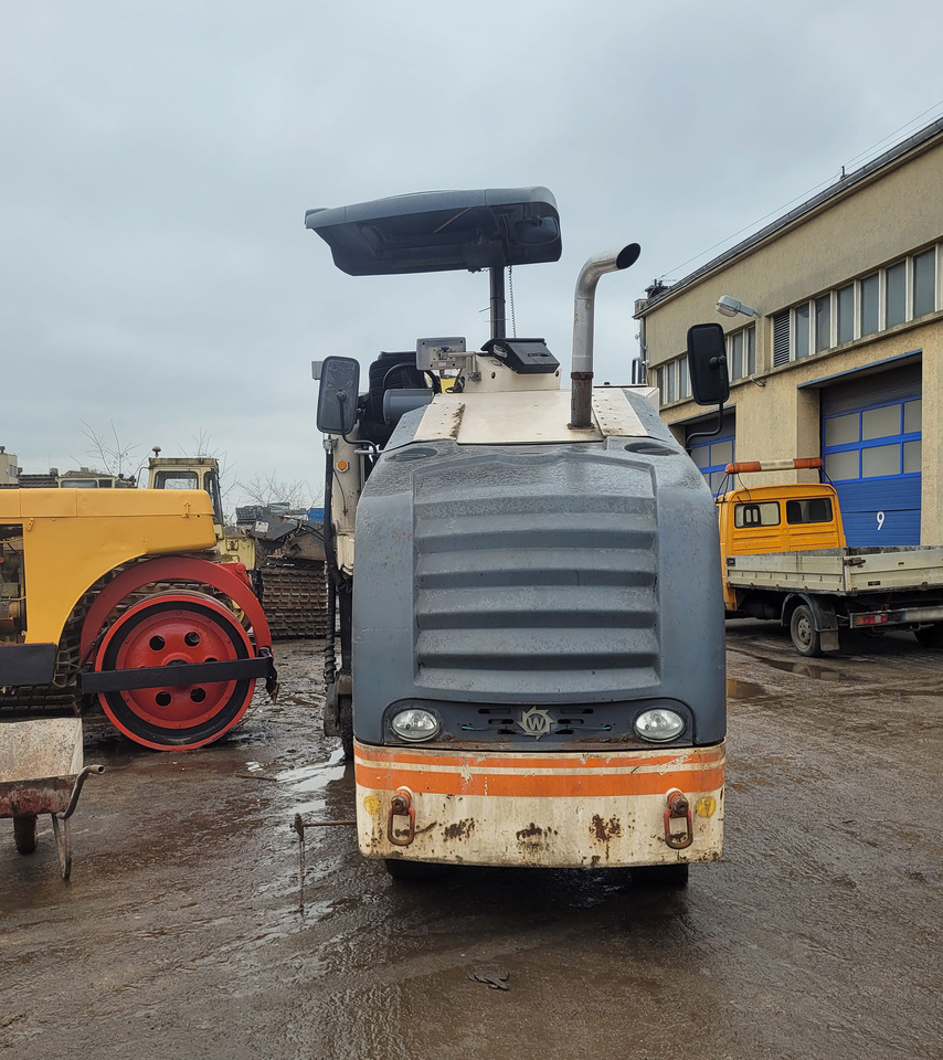 Wirtgen W 100 - قشاطة أسفلت: صورة 3 Wirtgen W 100 - قشاطة أسفلت: صورة 3