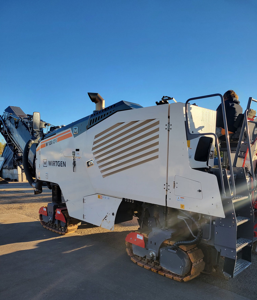 Wirtgen W 120 CFI - قشاطة أسفلت: صورة 1 Wirtgen W 120 CFI - قشاطة أسفلت: صورة 1