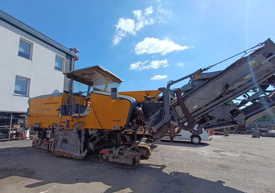 Wirtgen W 210 i - قشاطة أسفلت: صورة 1 Wirtgen W 210 i - قشاطة أسفلت: صورة 1