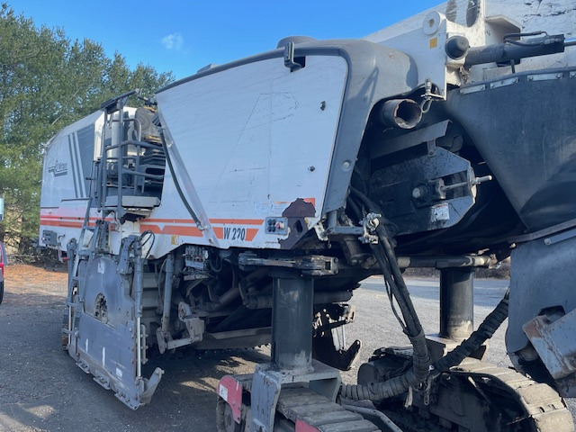 Wirtgen W 220 - قشاطة أسفلت: صورة 5 Wirtgen W 220 - قشاطة أسفلت: صورة 5