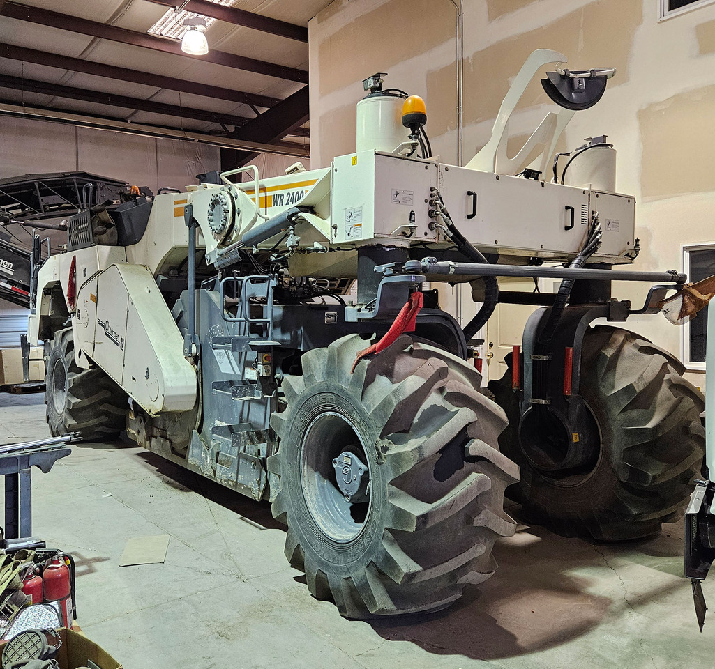 Wirtgen WR 2400 - مثبت التربة: صورة 2 Wirtgen WR 2400 - مثبت التربة: صورة 2