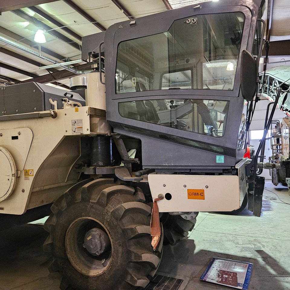 Wirtgen WR 2400 - مثبت التربة: صورة 5 Wirtgen WR 2400 - مثبت التربة: صورة 5