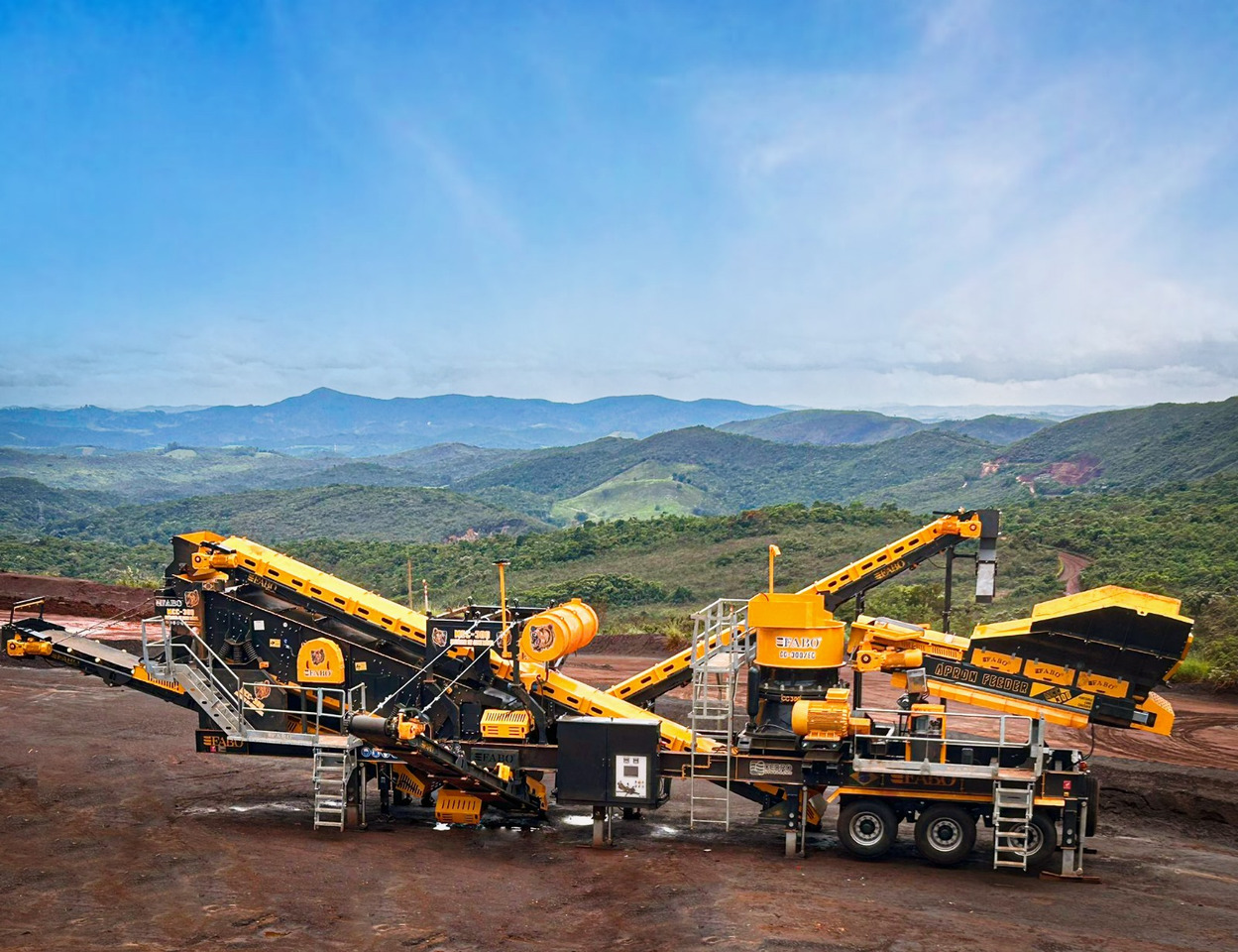 FABO MCC 300 SERIES 220-340 TPH MOBILE CONE CRUSHER PLANT - كسارة متحركه: صورة 1 FABO MCC 300 SERIES 220-340 TPH MOBILE CONE CRUSHER PLANT - كسارة متحركه: صورة 1