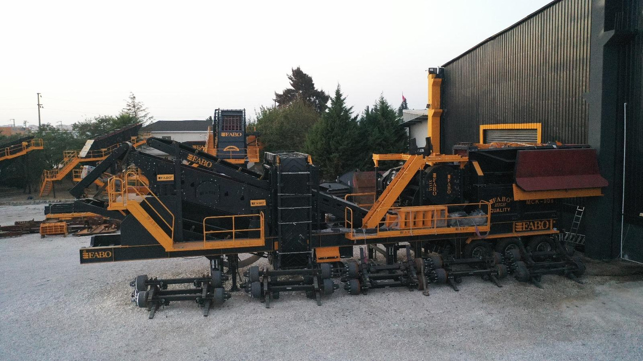 FABO Mobile crusher - كسارة متحركه: صورة 2 FABO Mobile crusher - كسارة متحركه: صورة 2