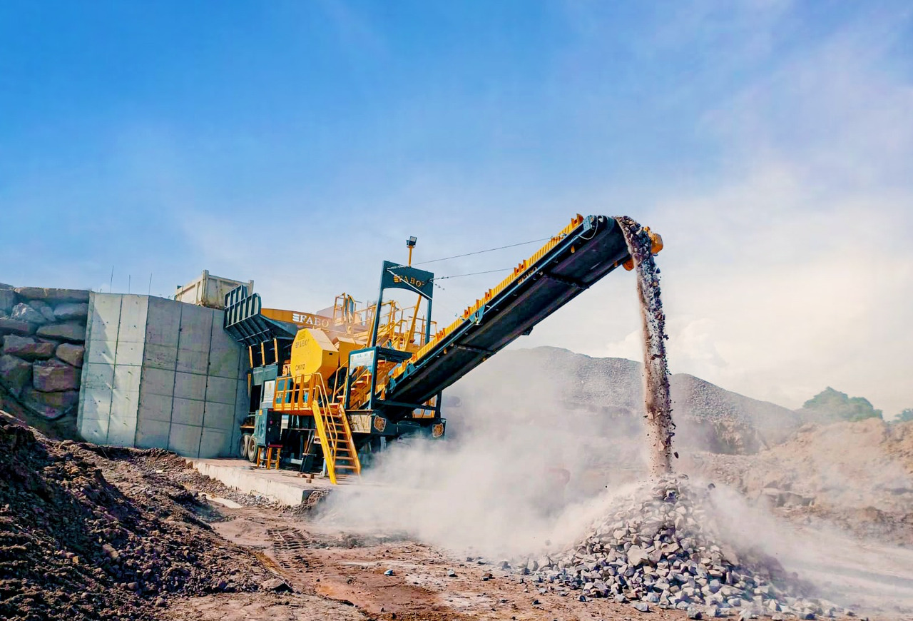 FABO Mobile crusher - كسارة متحركه: صورة 1 FABO Mobile crusher - كسارة متحركه: صورة 1