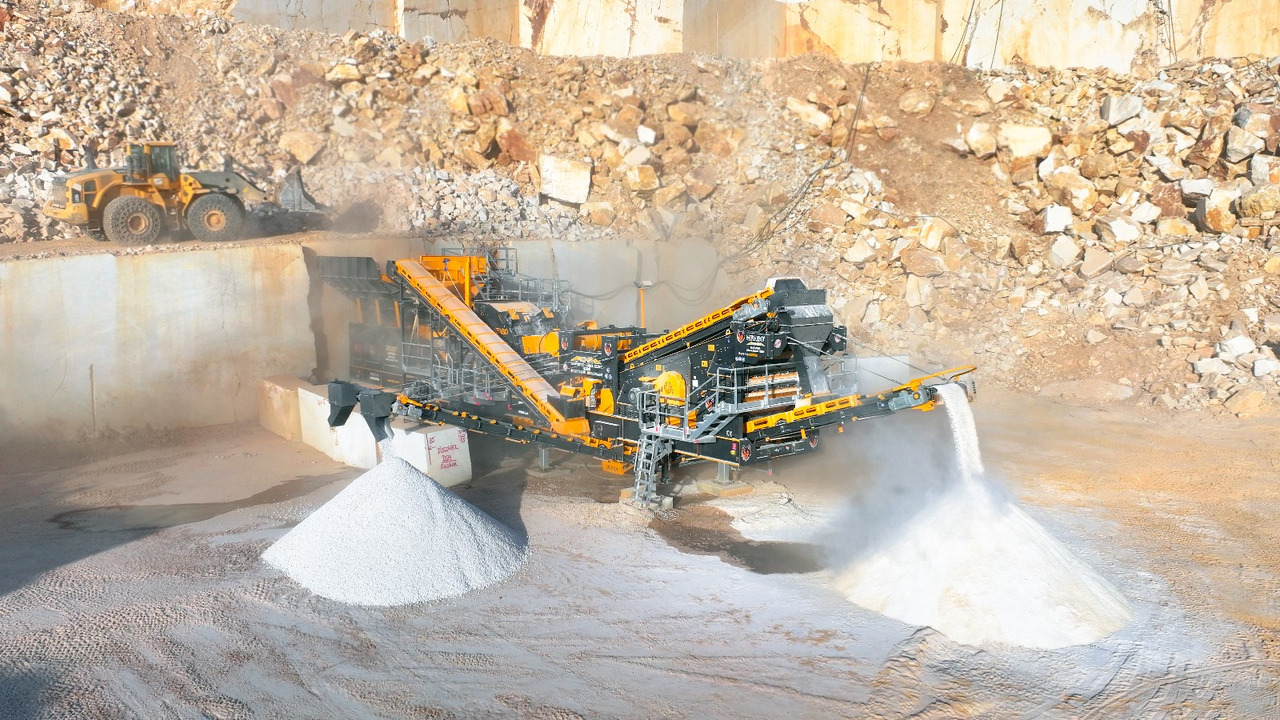 FABO Mobile crusher - كسارة متحركه: صورة 3 FABO Mobile crusher - كسارة متحركه: صورة 3