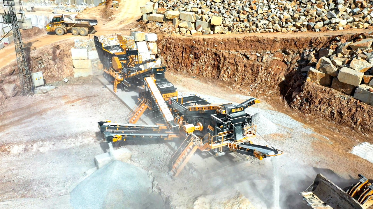 FABO Mobile crusher - كسارة متحركه: صورة 4 FABO Mobile crusher - كسارة متحركه: صورة 4