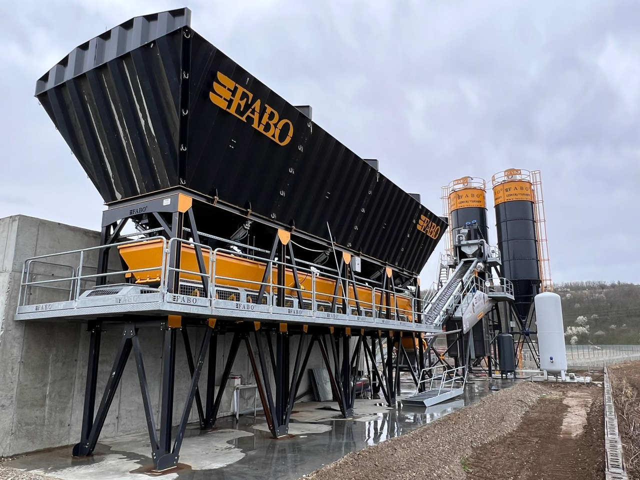 FABO compact concrete plant - مصنع الخرسانة: صورة 2 FABO compact concrete plant - مصنع الخرسانة: صورة 2