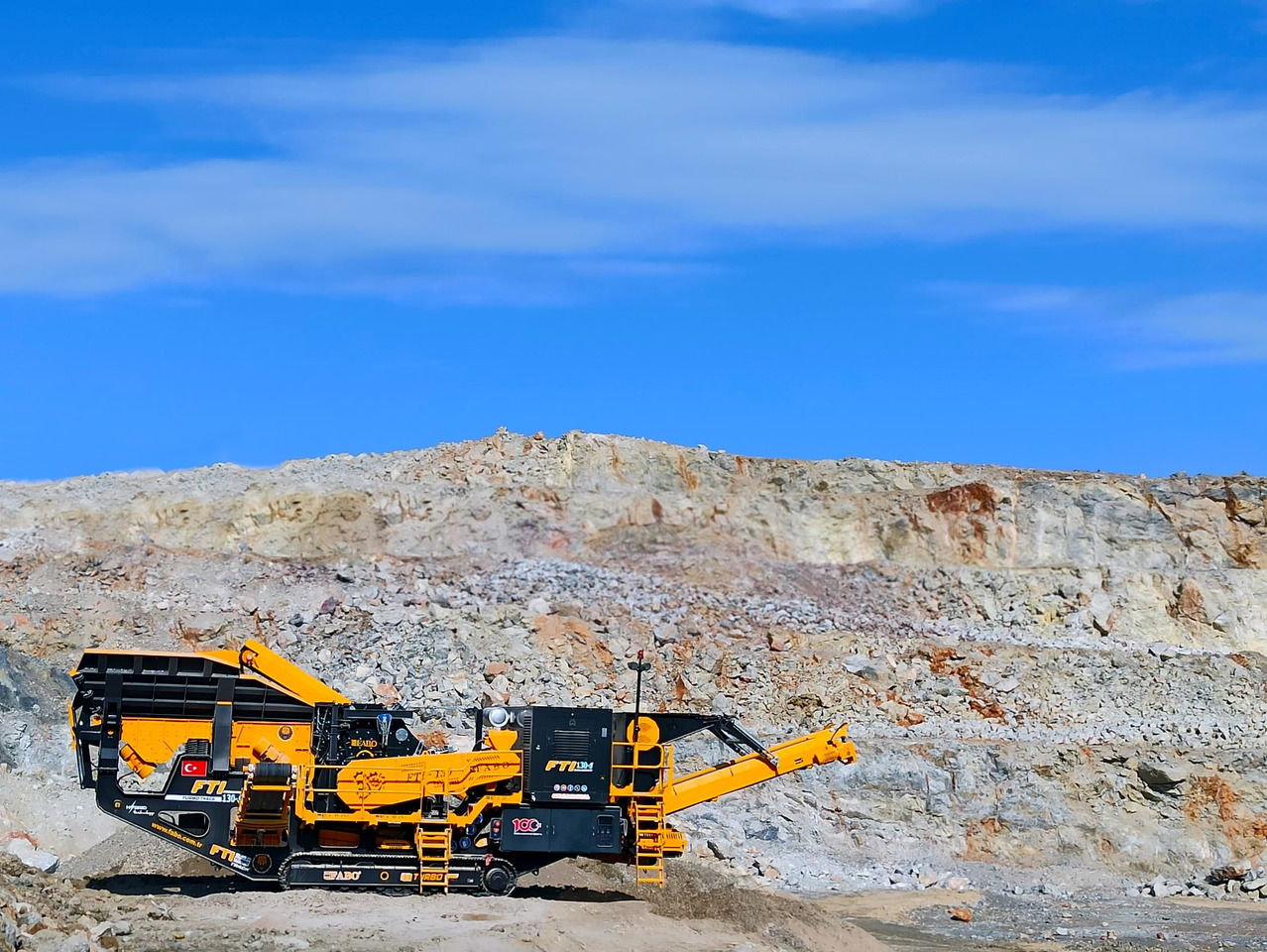 FABO crawler crusher - كسارة: صورة 2 FABO crawler crusher - كسارة: صورة 2
