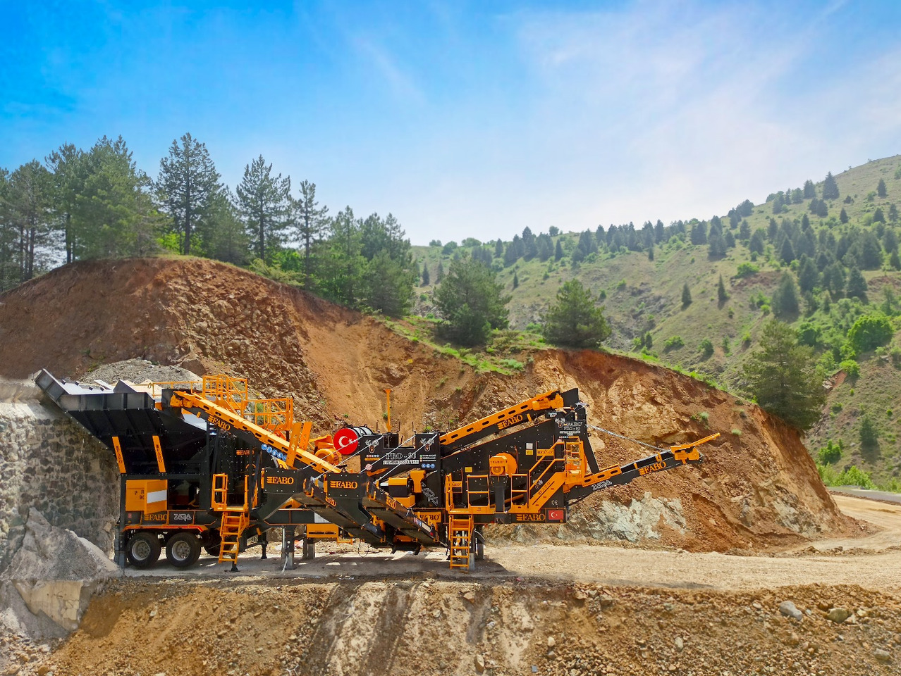 FABO mobile impact crusher - كسارة التصادمية: صورة 1 FABO mobile impact crusher - كسارة التصادمية: صورة 1