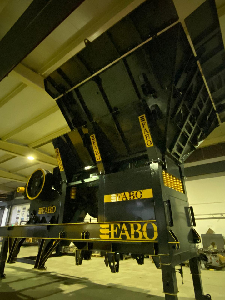 جديدة كسارة فكية FABO mobile jaw crusher: صورة 7 جديدة كسارة فكية FABO mobile jaw crusher: صورة 7