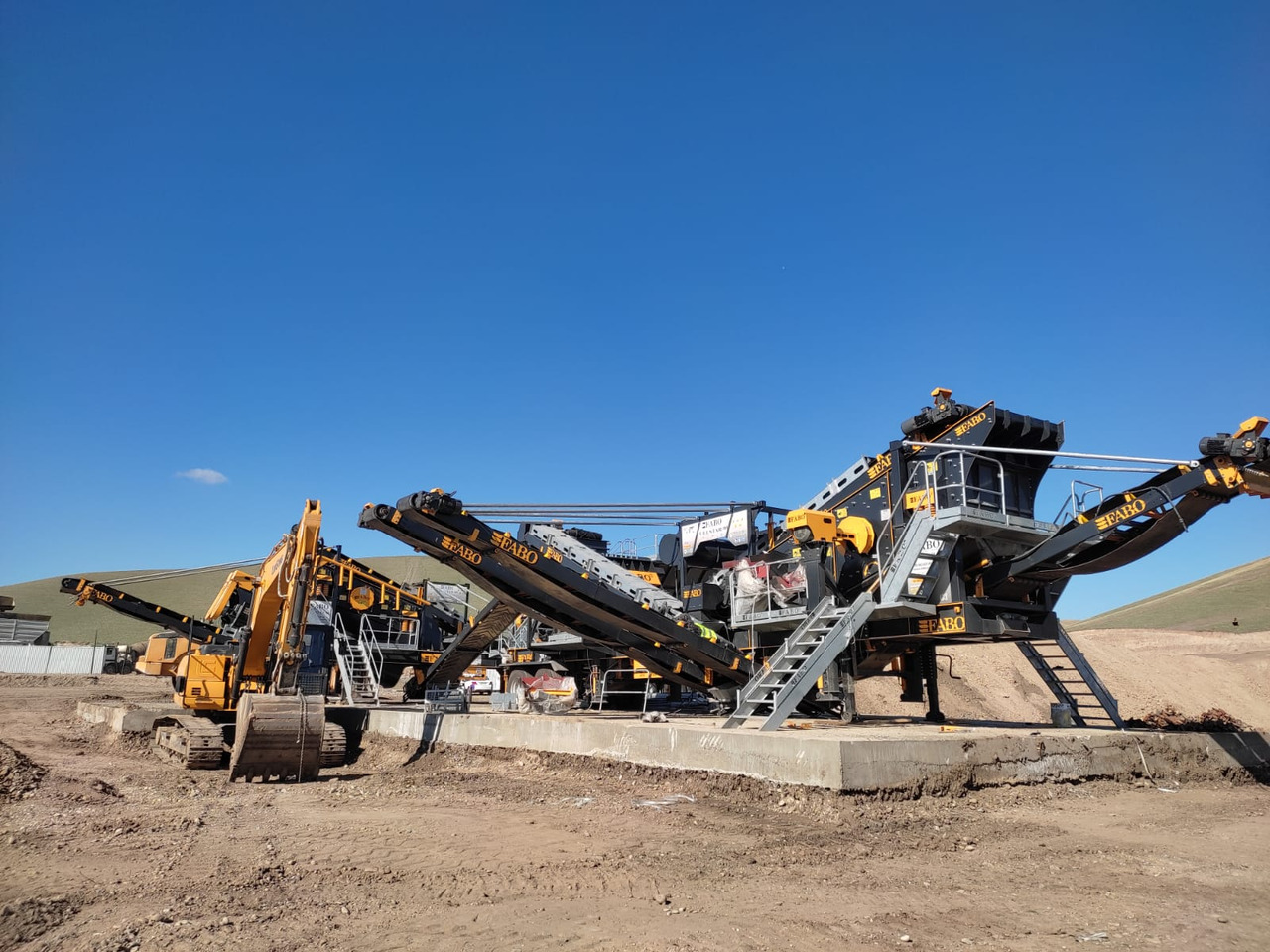 جديدة كسارة فكية FABO mobile jaw crusher: صورة 10