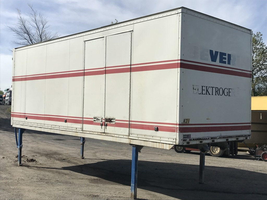 ACKERMANN-FRUEHAUF AWL - KOFFER AWL-Koffer mit Seitentür 7 m - حاوية قابلة للتبديل- صندوق: صورة 4 ACKERMANN-FRUEHAUF AWL - KOFFER AWL-Koffer mit Seitentür 7 m - حاوية قابلة للتبديل- صندوق: صورة 4