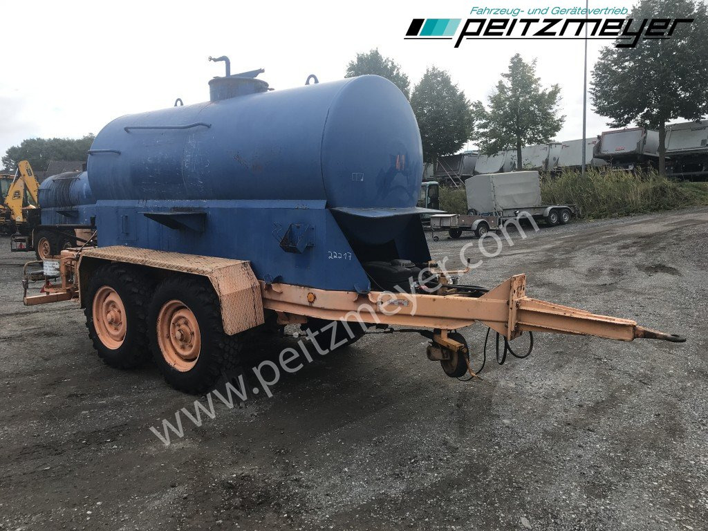 BATHE TANDEMANHÄNGER Bitum / Teerkocher 3,5 m³ Hatz Diesel-Motor 1 B 40 - موزع الأسفلت: صورة 4 BATHE TANDEMANHÄNGER Bitum / Teerkocher 3,5 m³ Hatz Diesel-Motor 1 B 40 - موزع الأسفلت: صورة 4