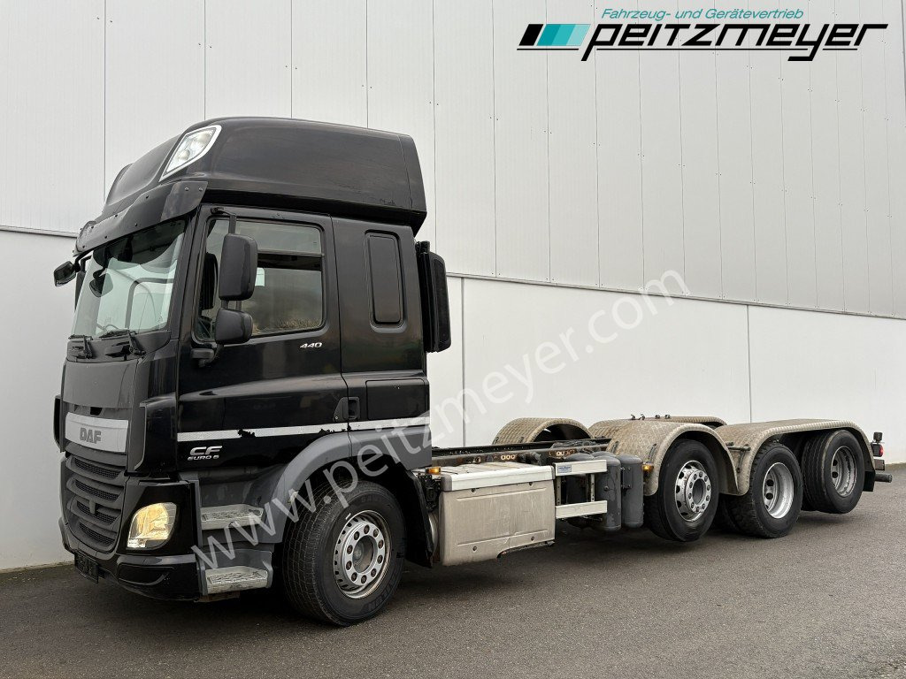 DAF CF 440 FAK 8x2 Fahrgestell Getriebe neuwertig - شاحنة هيكل كابينة: صورة 1 DAF CF 440 FAK 8x2 Fahrgestell Getriebe neuwertig - شاحنة هيكل كابينة: صورة 1