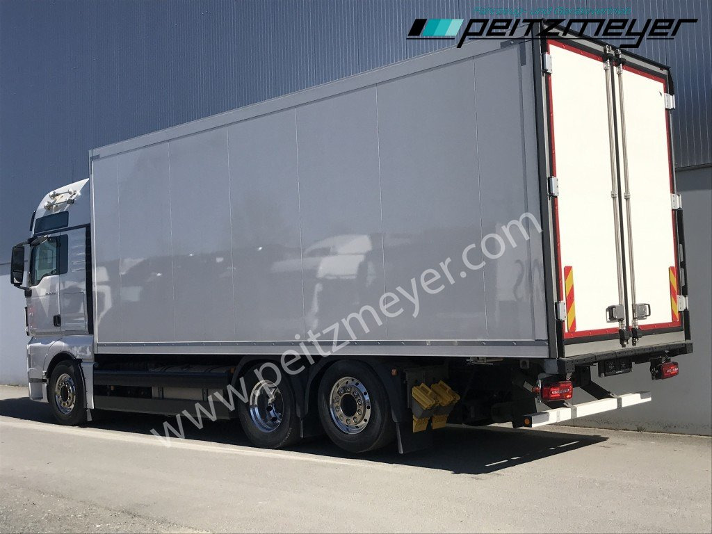 MAN TGX 26.540 FLL Tiefkühlkoffer - شاحنة صندوق متساوي: صورة 3 MAN TGX 26.540 FLL Tiefkühlkoffer - شاحنة صندوق متساوي: صورة 3