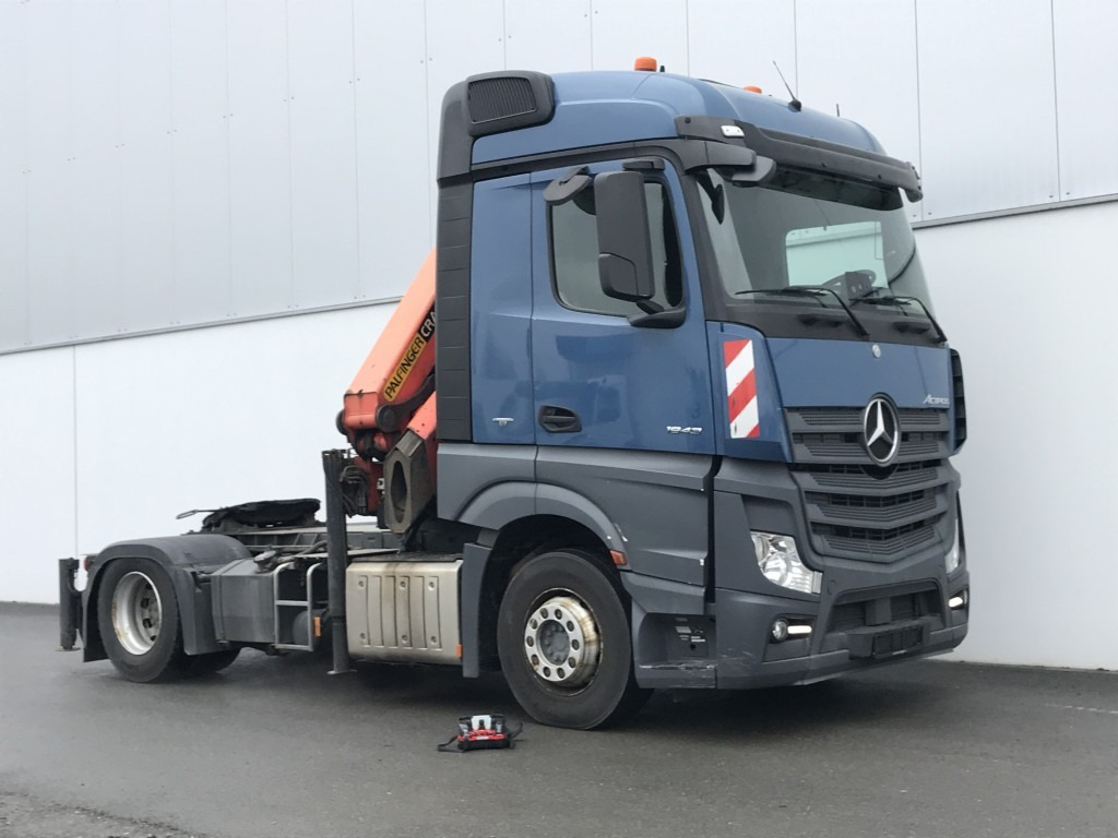 MERCEDES-BENZ Actros 1843 LS Kran Palfinger PK 23002 4 Punkt Abstützung - وحدة جر: صورة 4 MERCEDES-BENZ Actros 1843 LS Kran Palfinger PK 23002 4 Punkt Abstützung - وحدة جر: صورة 4