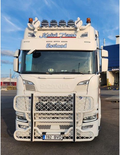 Scania R450 A4X2LB - وحدة جر: صورة 2 Scania R450 A4X2LB - وحدة جر: صورة 2