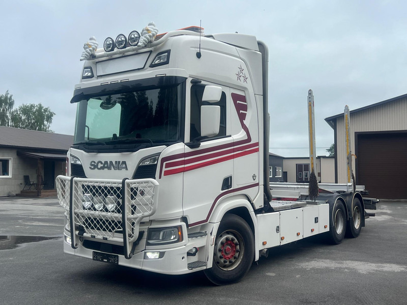 Scania R730 B6X4NB - شاحنة قطع الأشجار, شاحنة كرين: صورة 1 Scania R730 B6X4NB - شاحنة قطع الأشجار, شاحنة كرين: صورة 1