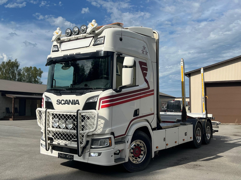 Scania R730 B6X4NB - شاحنة قطع الأشجار, شاحنة كرين: صورة 1 Scania R730 B6X4NB - شاحنة قطع الأشجار, شاحنة كرين: صورة 1