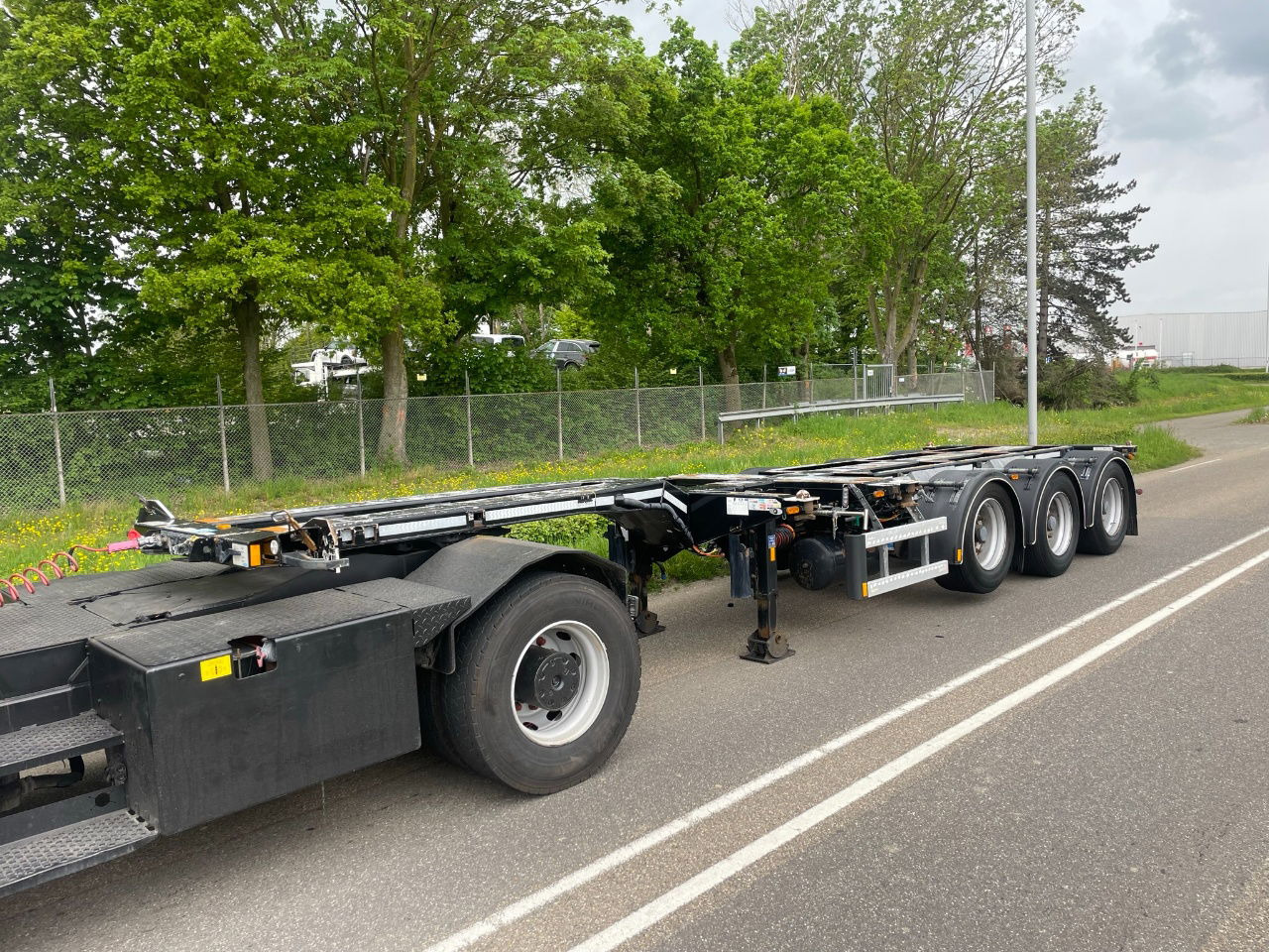 Broshuis Mfcc 20-30-40-45 FT HC / Disc brakes / Lifting axle / led / NL trailer/ - نصف مقطورة لنقل الحاويات: صورة 1 Broshuis Mfcc 20-30-40-45 FT HC / Disc brakes / Lifting axle / led / NL trailer/ - نصف مقطورة لنقل الحاويات: صورة 1