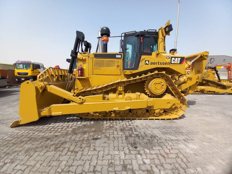 Cat D8R (Abu Dhabi) - جرافة: صورة 1 Cat D8R (Abu Dhabi) - جرافة: صورة 1