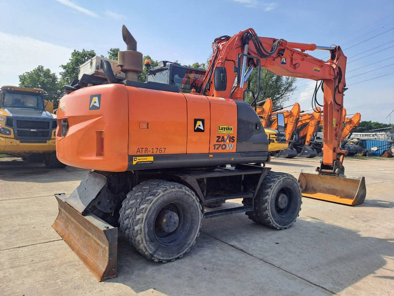 Hitachi ZX170W-5B - حفارة دولاب: صورة 4 Hitachi ZX170W-5B - حفارة دولاب: صورة 4